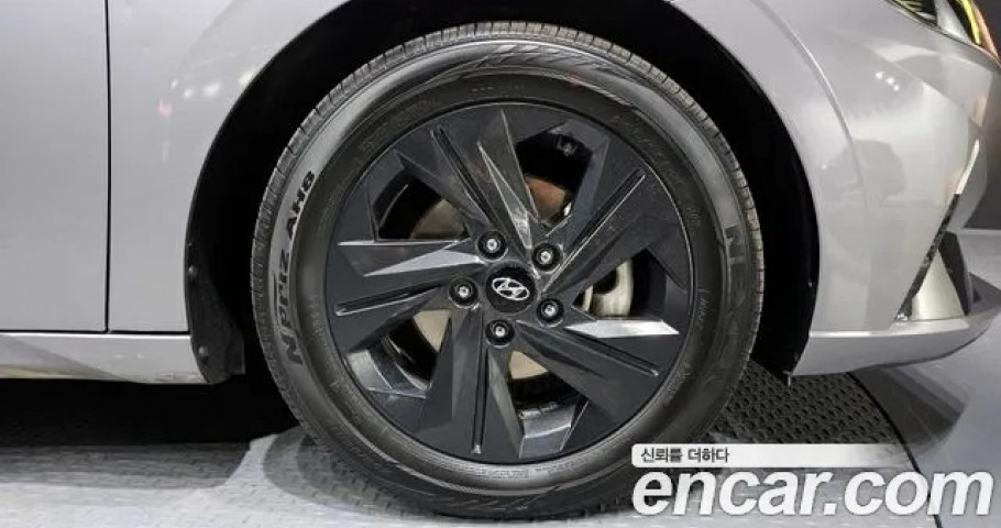 Hyundai Avante 