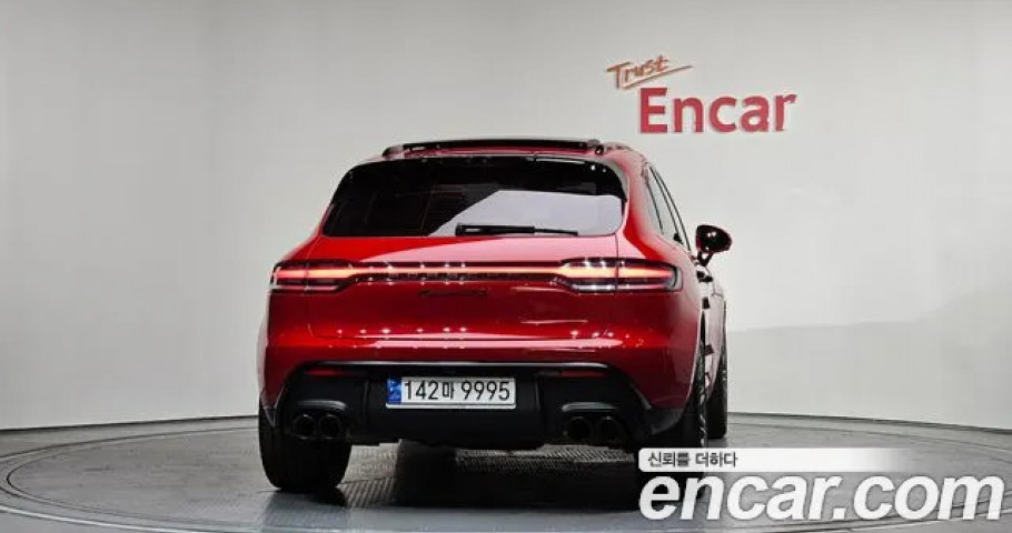 Porsche Macan 