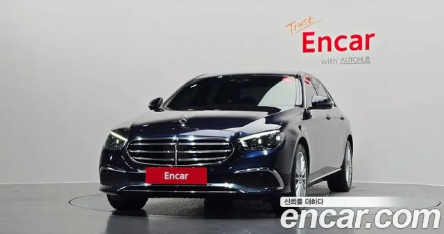 Mercedes-Benz E-Class 