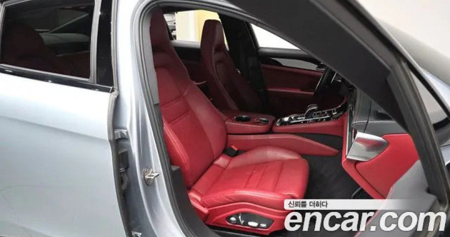 Porsche Panamera 