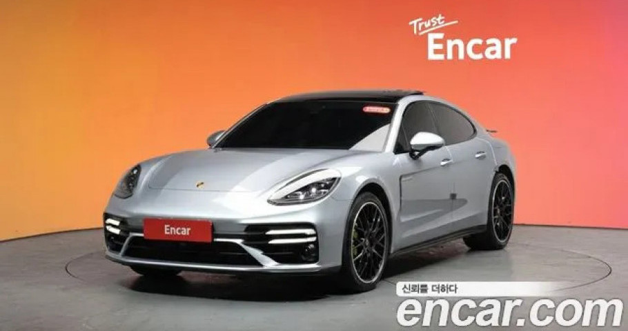 Porsche Panamera 