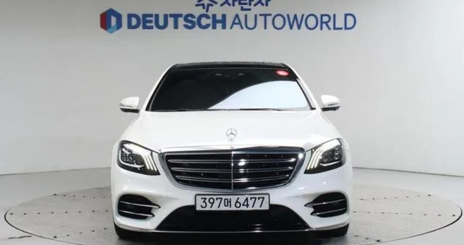 Mercedes-Benz S-Class 