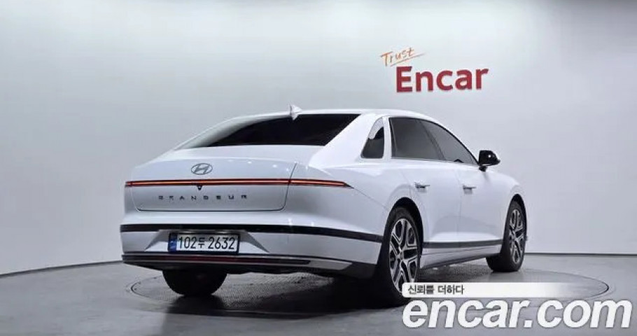 Hyundai Grandeur 
