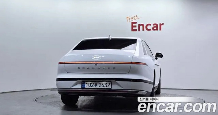 Hyundai Grandeur 