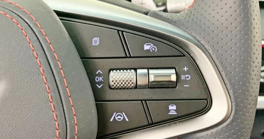 Genesis Gv70 