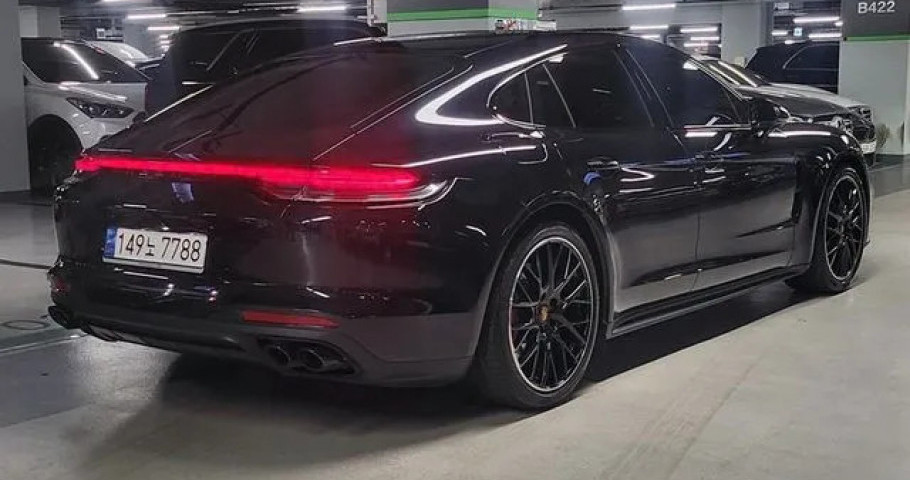 Porsche Panamera 