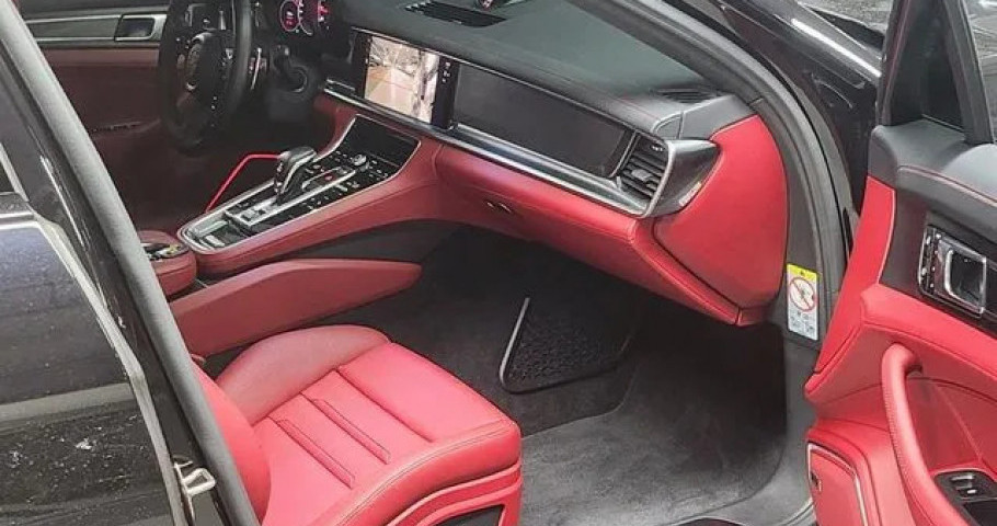 Porsche Panamera 