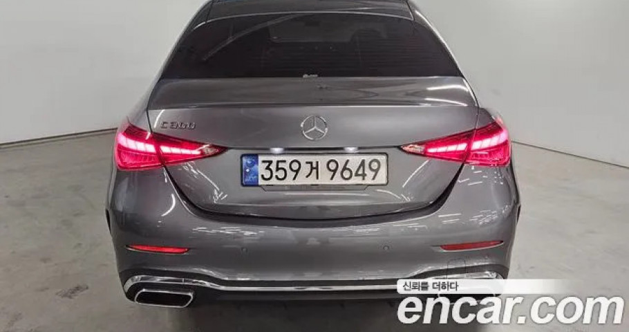 Mercedes-Benz C-Class 