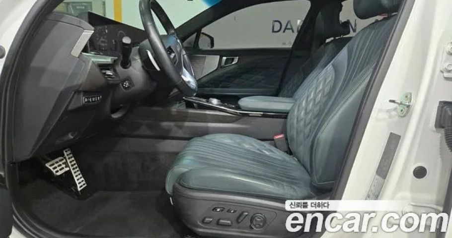 Kia K8 