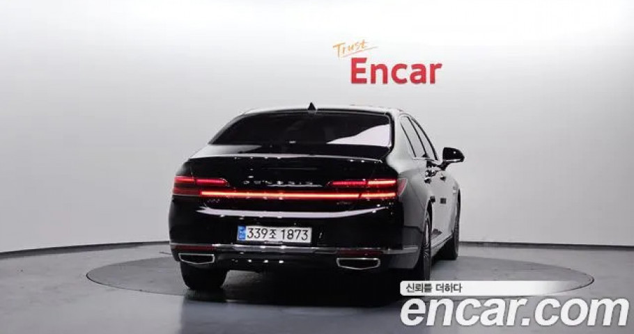 Genesis G90 