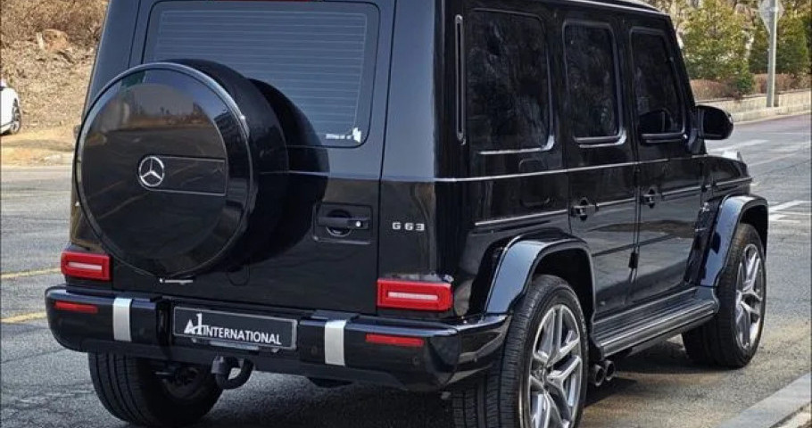 Mercedes-Benz G-Class 