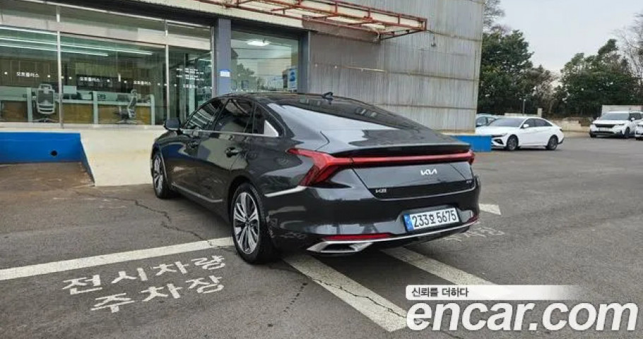 Kia K8 