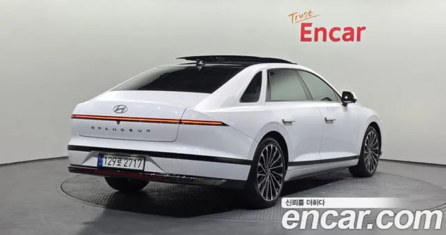 Hyundai Grandeur 