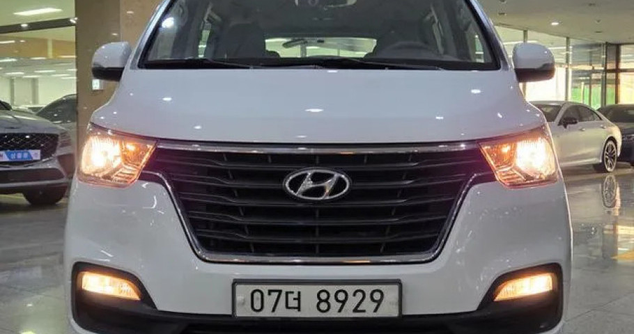 Hyundai Starex 