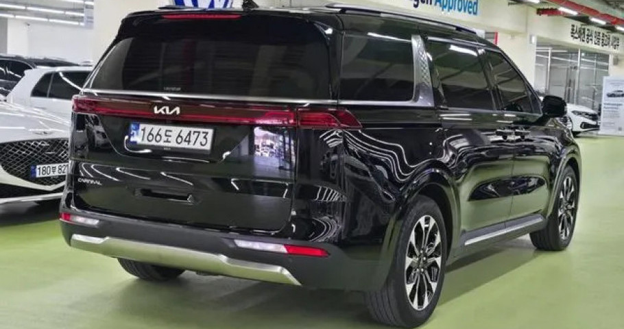 Kia Carnival 