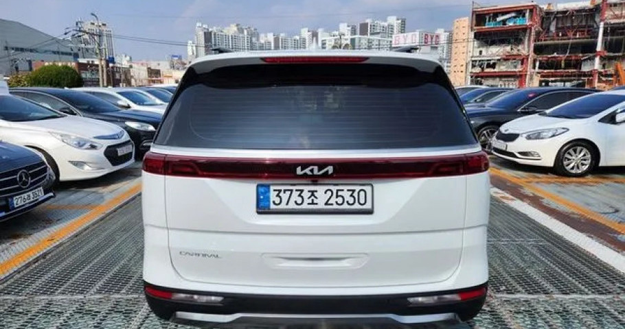 Kia Carnival 