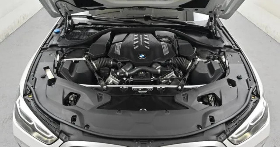 Bmw 8-Series 