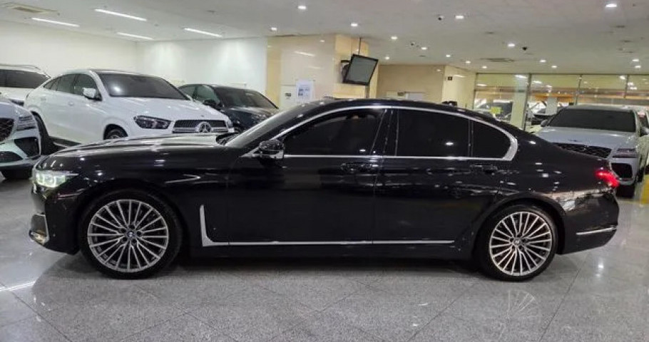 Bmw 7-Series 