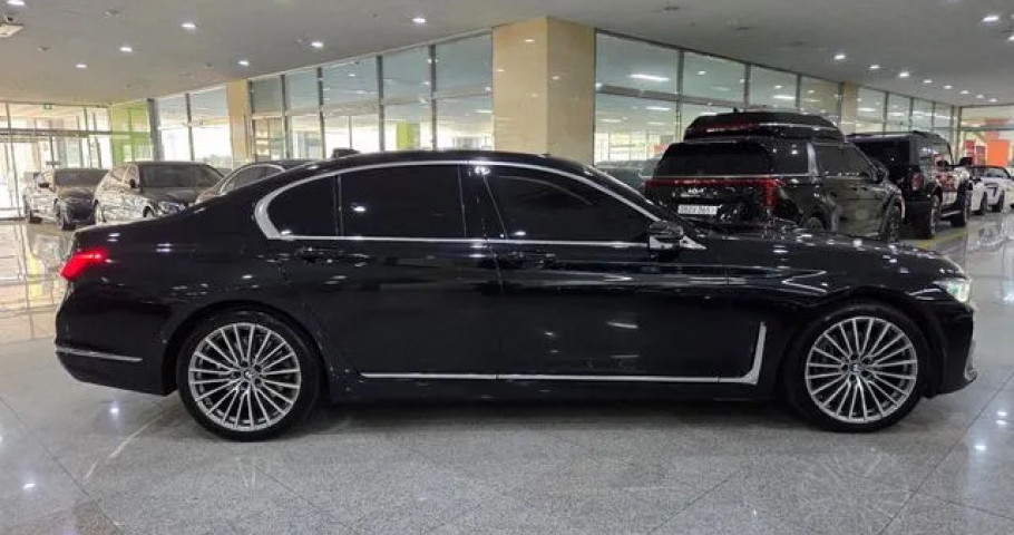Bmw 7-Series 