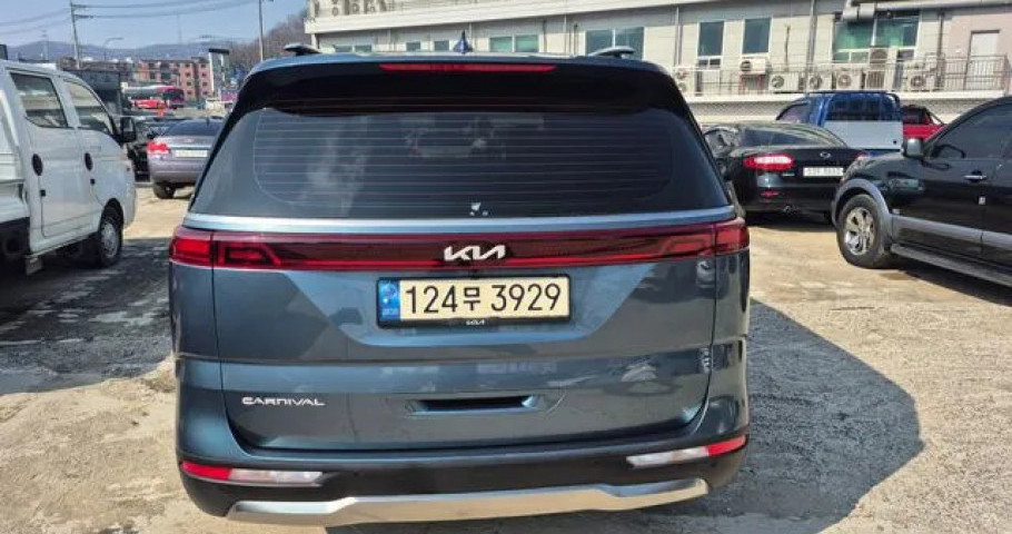 Kia Carnival 
