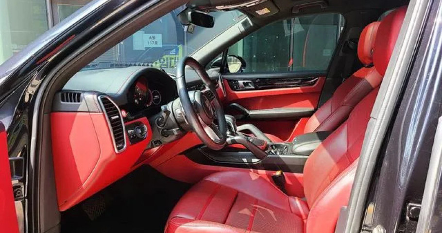 Porsche Cayenne 