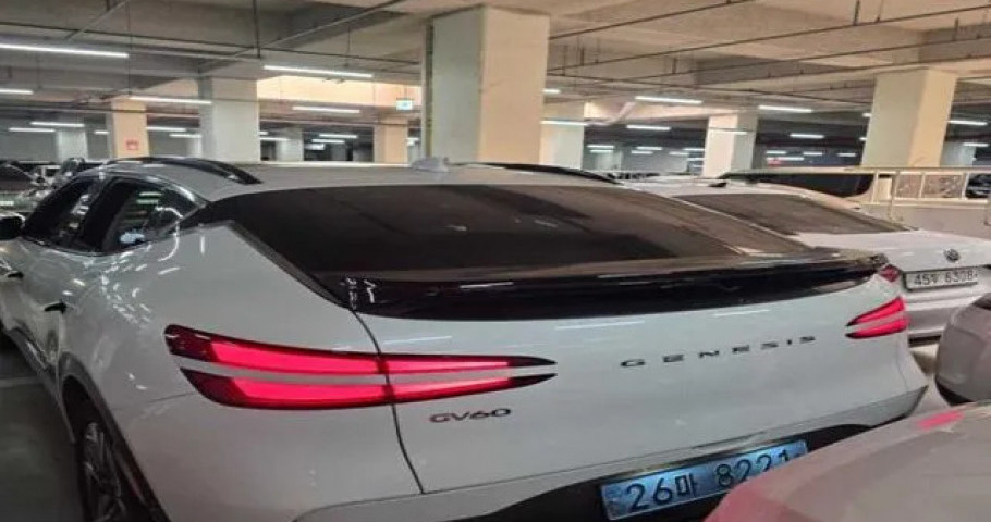 Genesis Gv60 