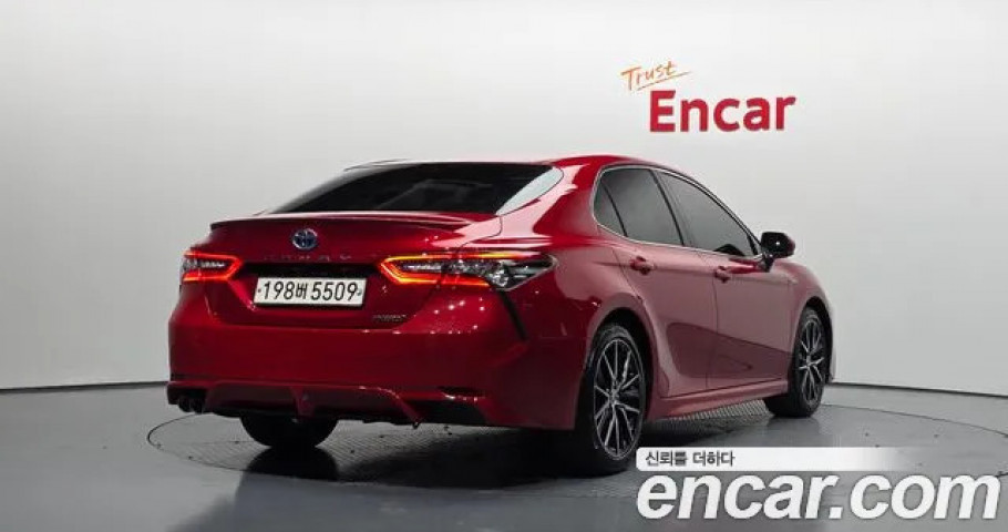 Toyota Camry 
