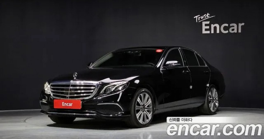 Mercedes-Benz E-Class 