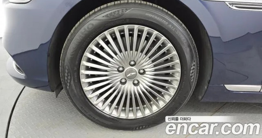 Genesis G90 