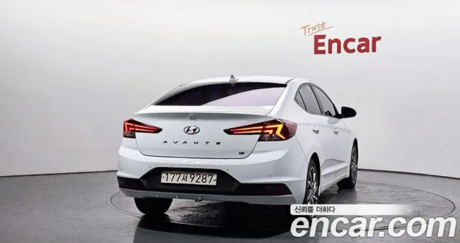 Hyundai Avante (Elantra) 