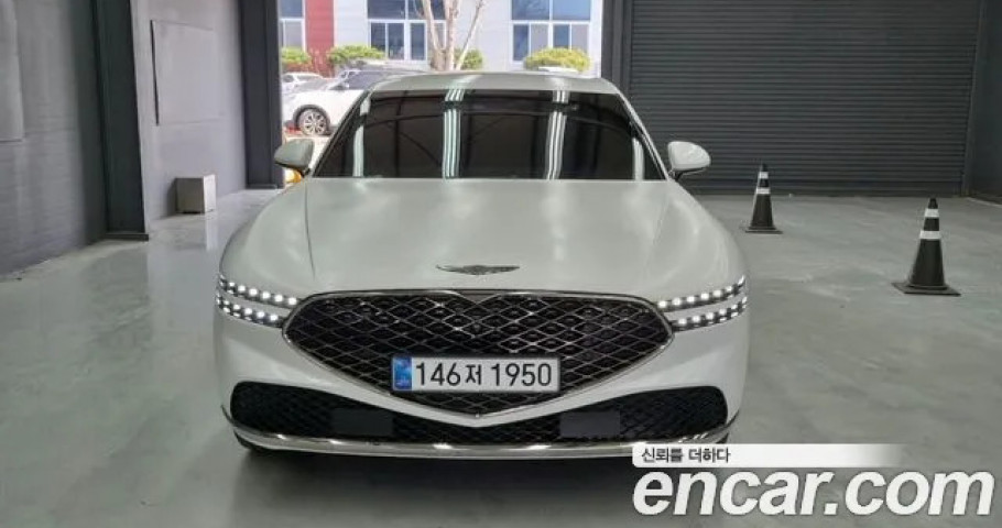Genesis G90 