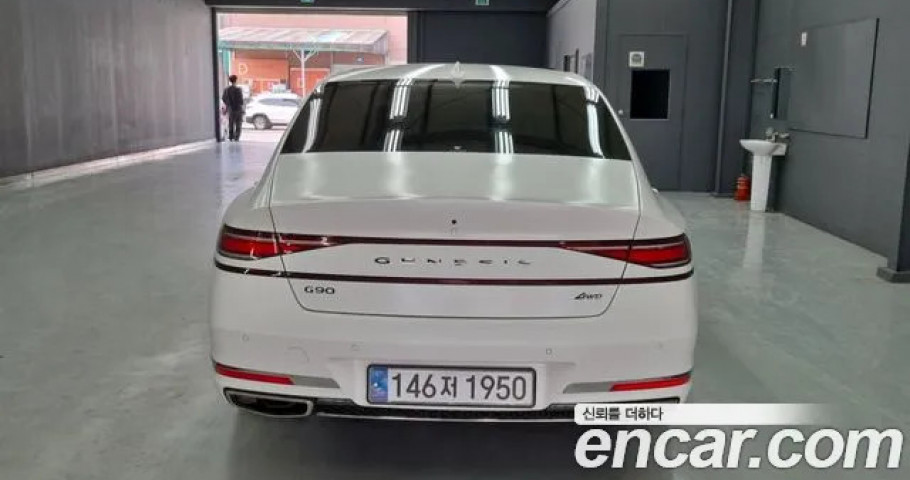 Genesis G90 