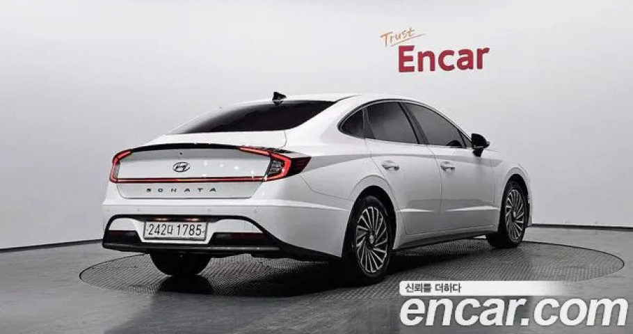 Hyundai Sonata 