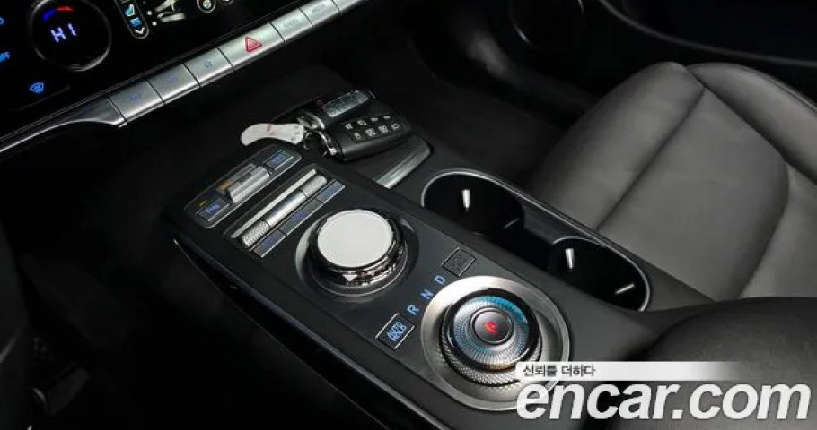 Genesis Gv70 