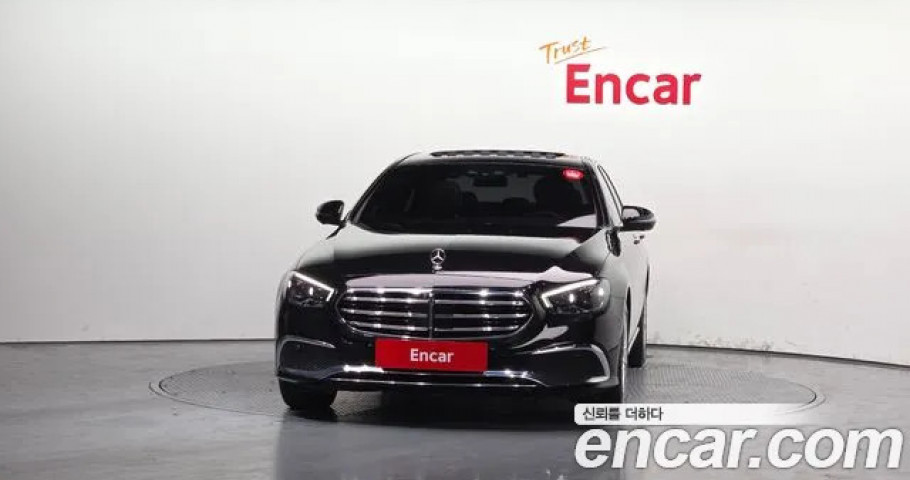 Mercedes-Benz E-Class 