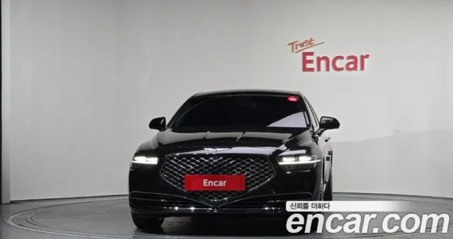 Genesis G90 