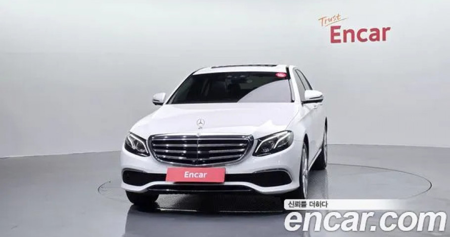Mercedes-Benz E-Class 