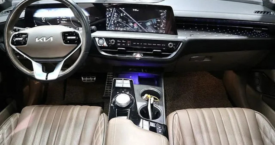 Kia K8 