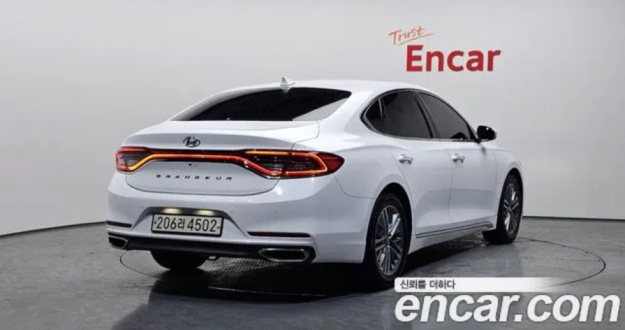 Hyundai Grandeur 