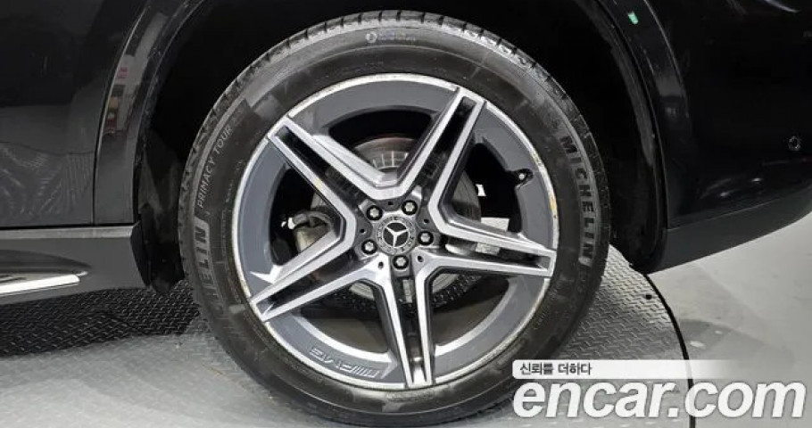 Mercedes-Benz Gls-Class 