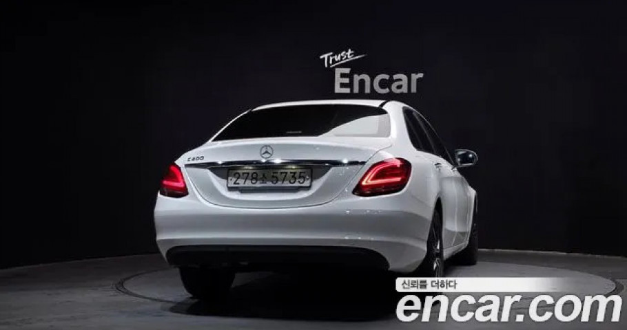 Mercedes-Benz C-Class 