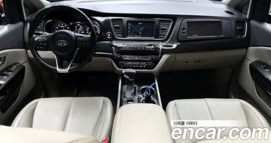 Kia Carnival 