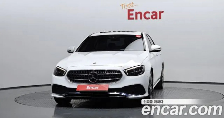 Mercedes-Benz E-Class 