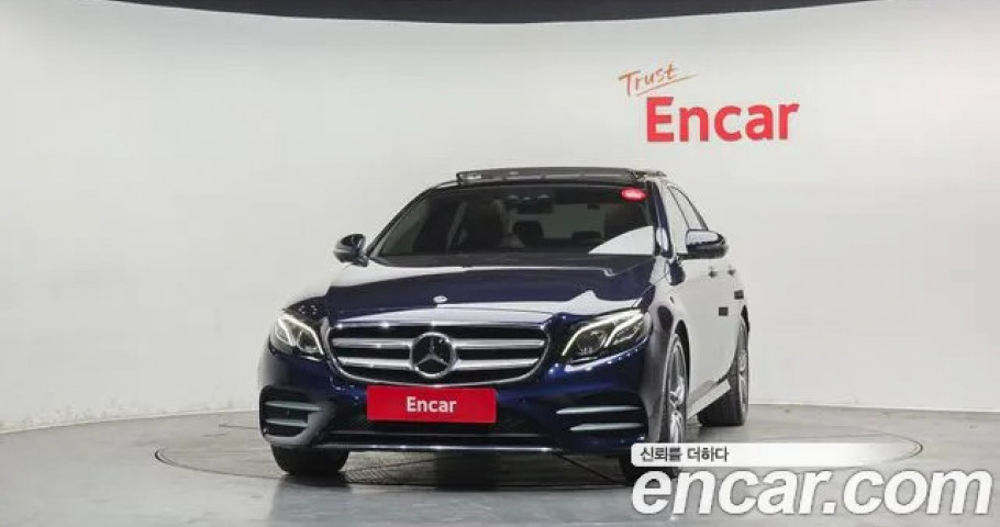 Mercedes-Benz E-Class 