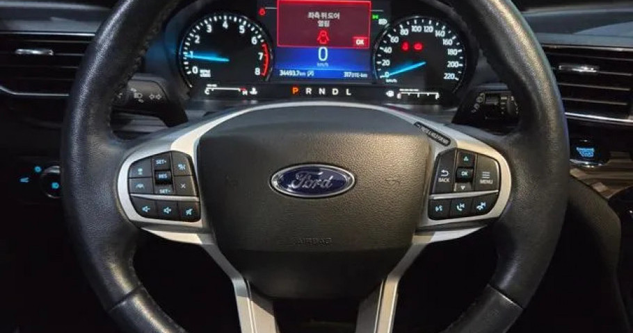 Ford Explorer 