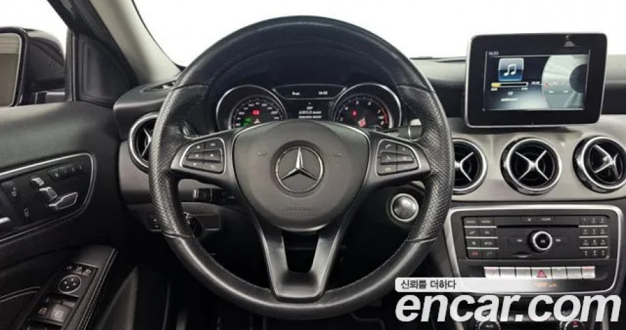 Mercedes-Benz Gla-Class 
