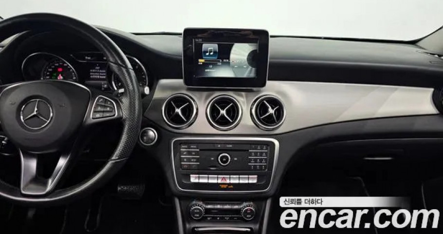Mercedes-Benz Gla-Class 