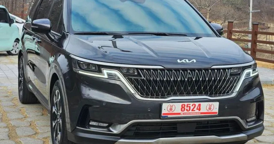 Kia Carnival 