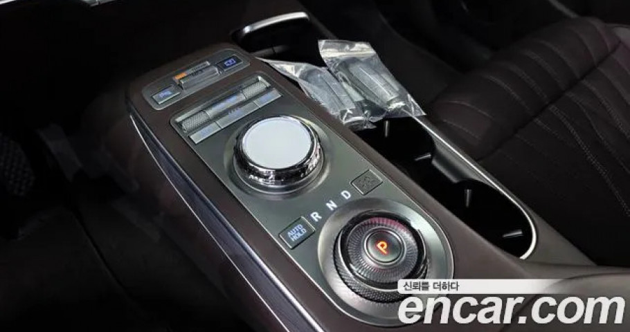 Genesis Gv70 