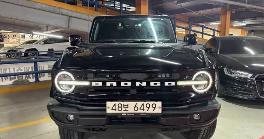 Ford Bronco 
